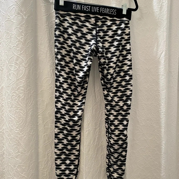 NWOT Nike Leggings - Picture 5 of 8